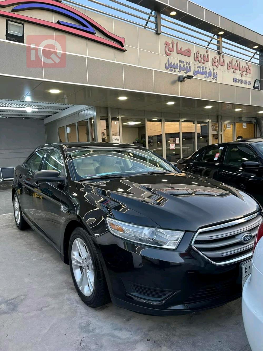 فورد تورس